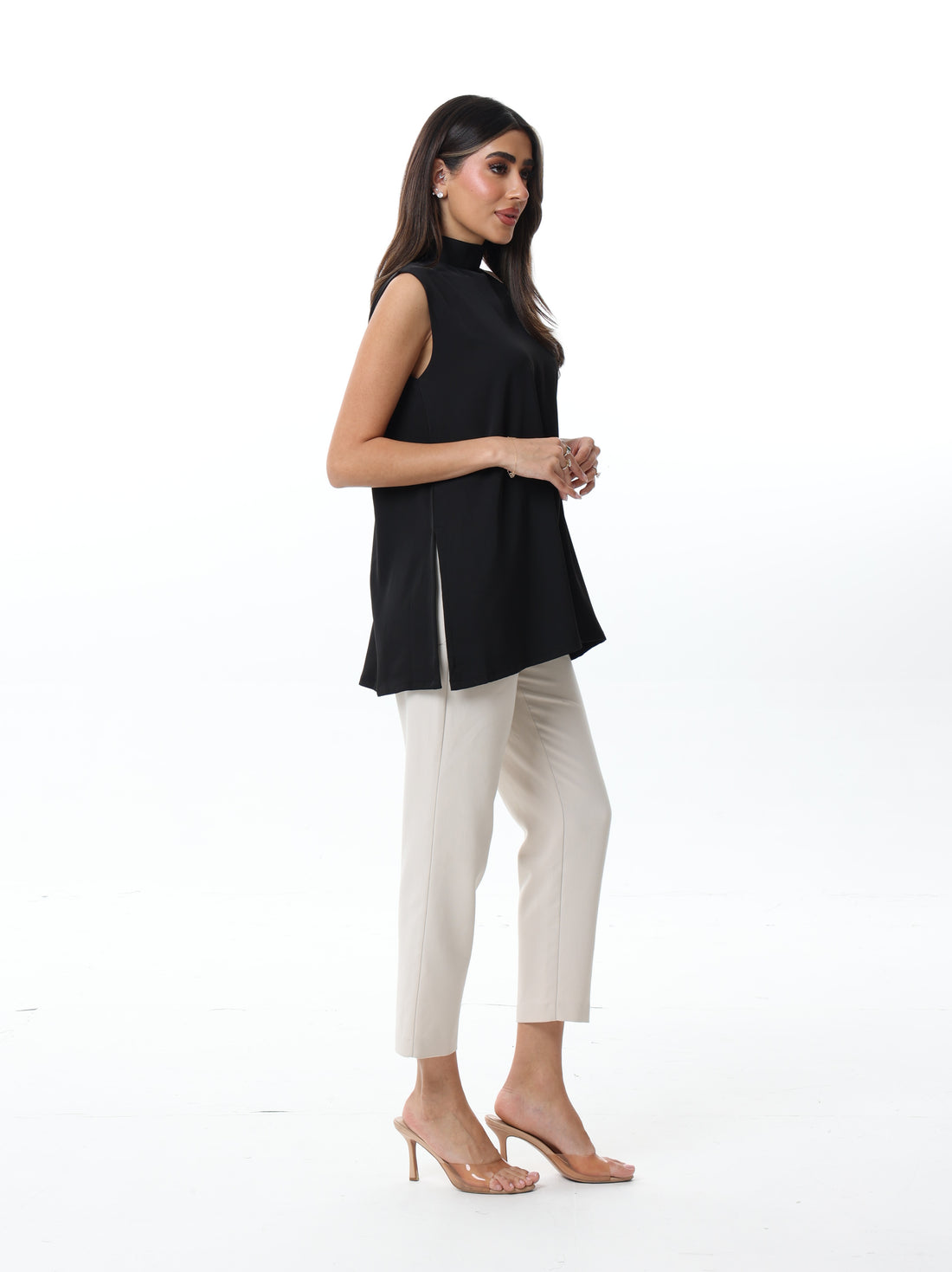 The Modest Base Top in Black
