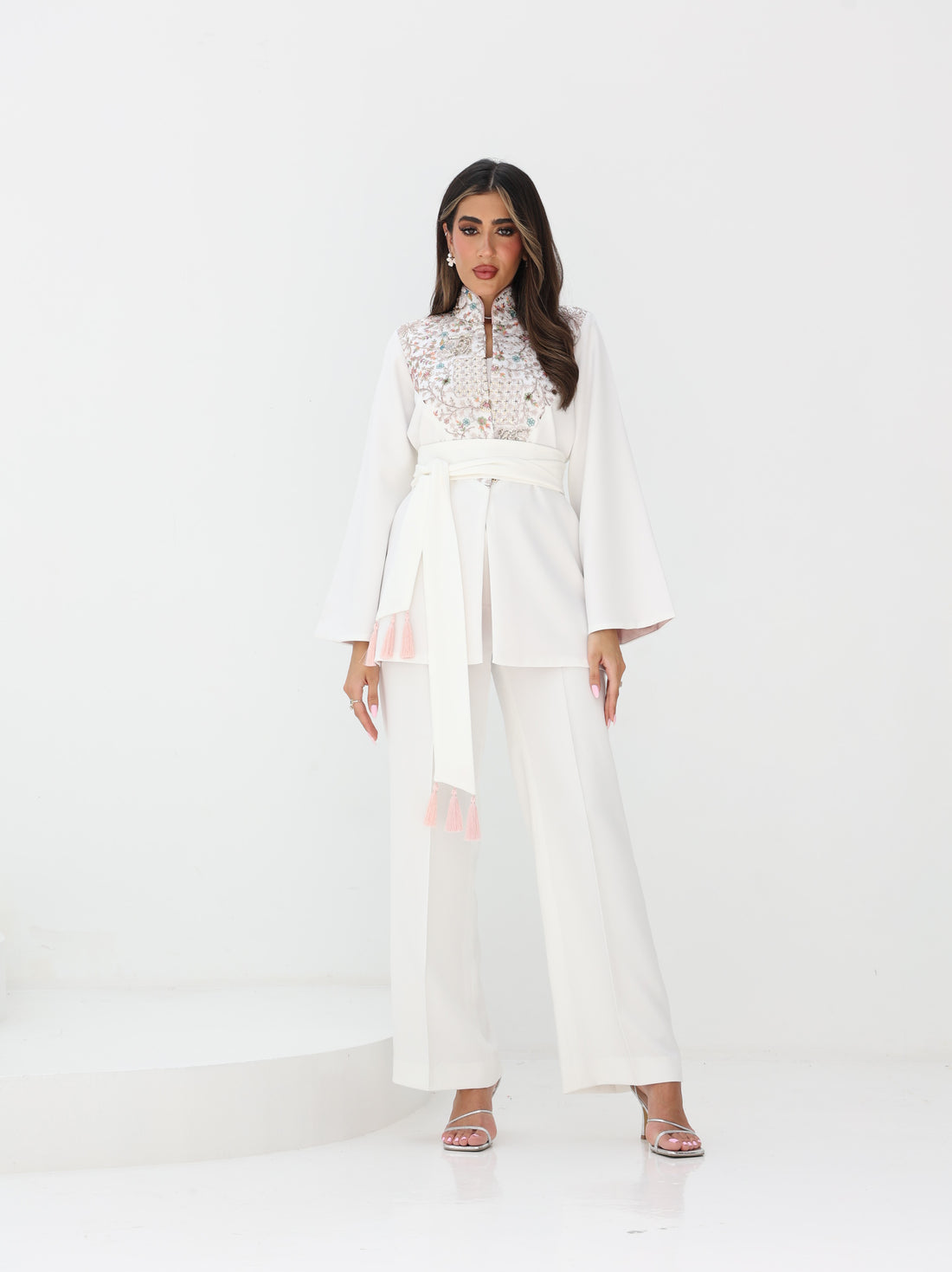 All Eyes On You Kimono In White