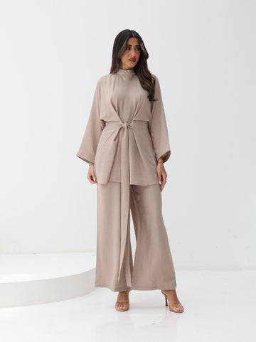 The Made to Move Set - Beige