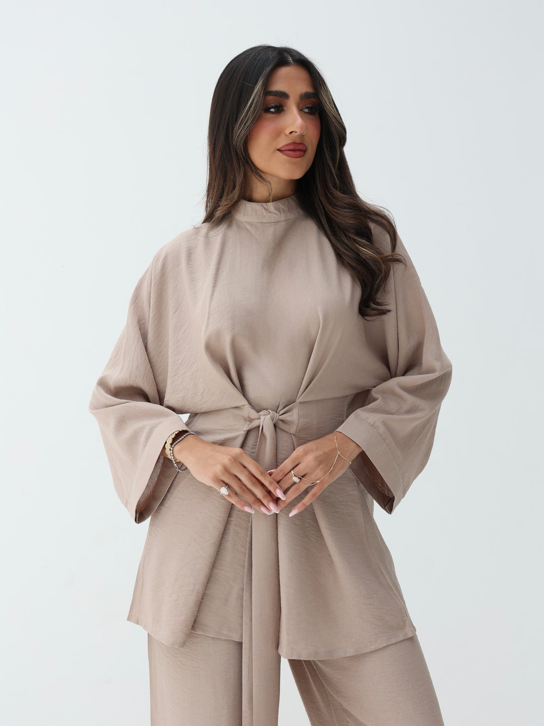 The Made to Move Set - Beige